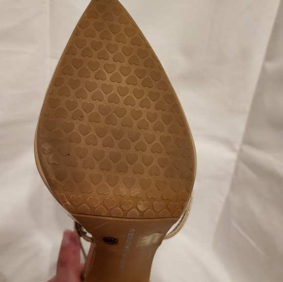 Chinese Laundry Heels - Picture 7 of 9